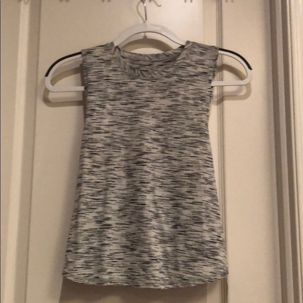 lululemon muscle crop tank